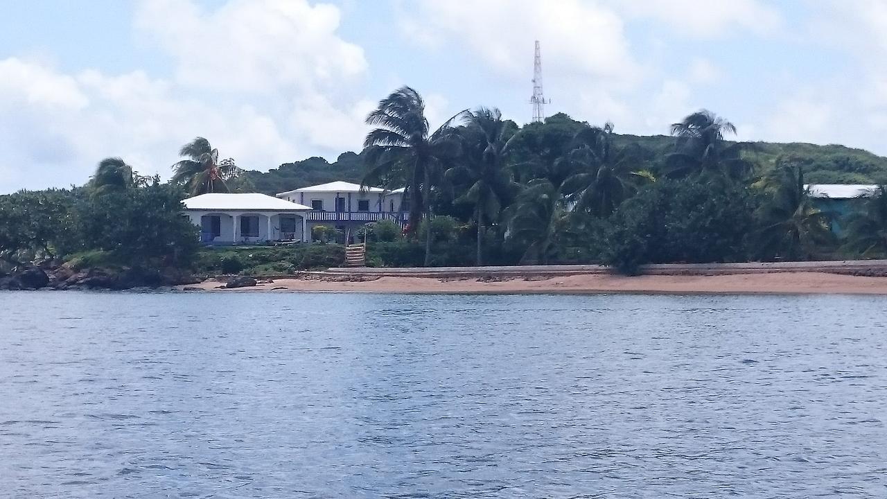 Hotel Sea View à Petite Île du Maïs Extérieur photo